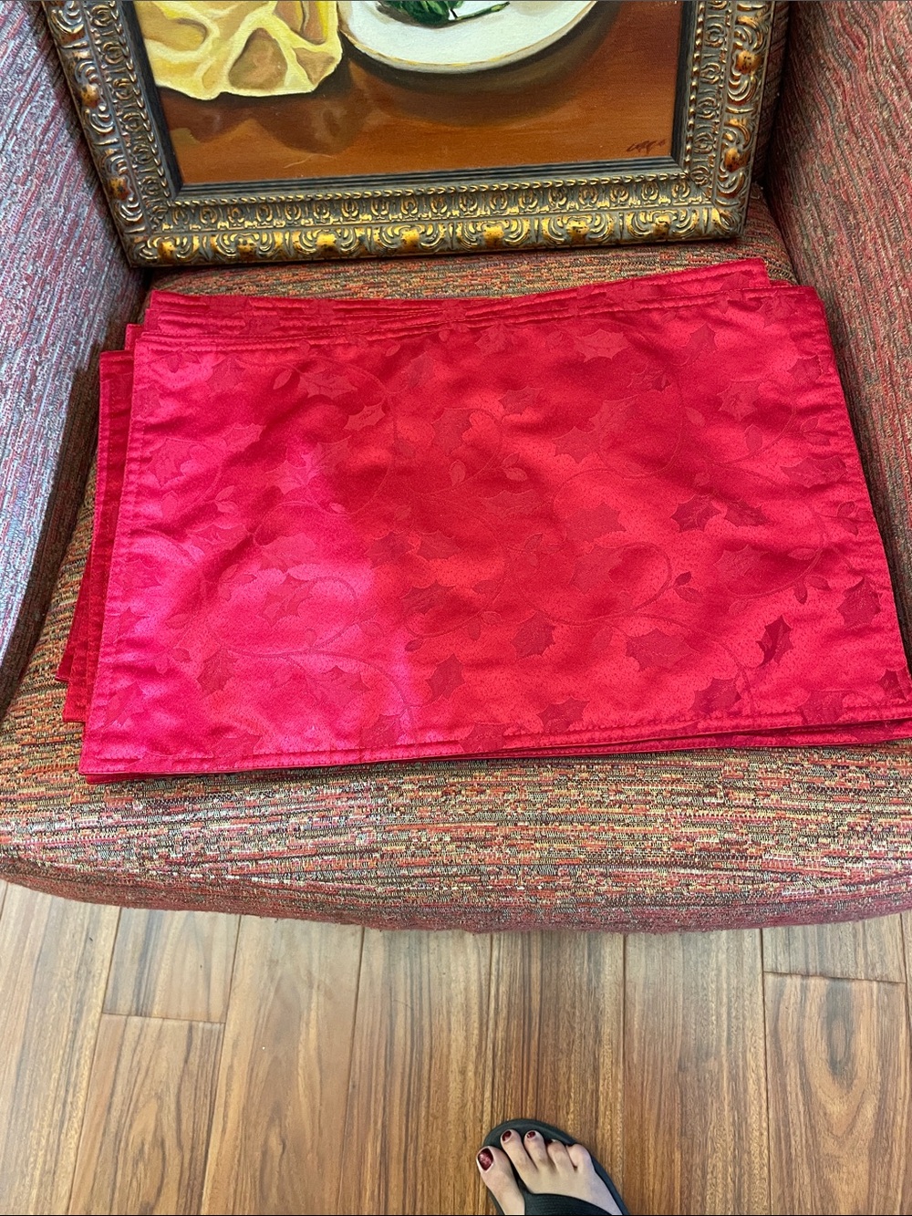 6 Red Satin Jacquard placemats